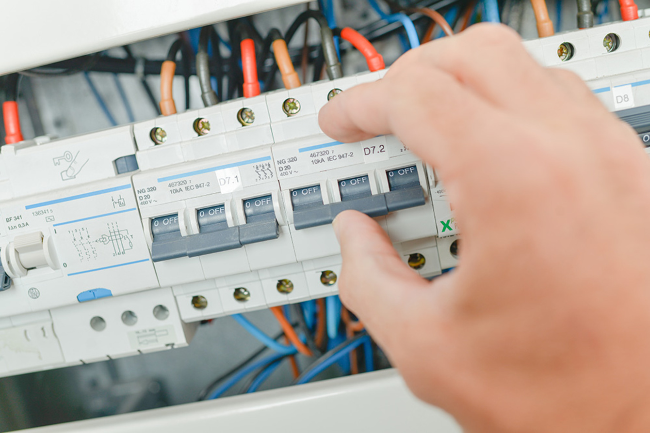 Elektro­installation bei Elektro Schymala GmbH in Ingolstadt